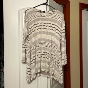 Size medium Yushi brand top